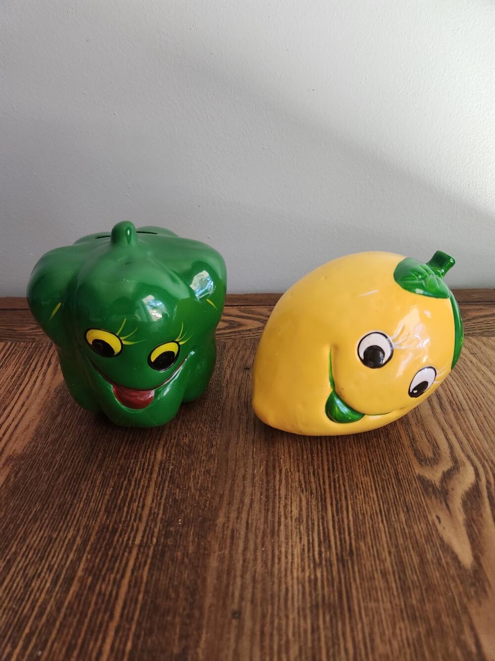 Vtg Ceramic Anthropomorphic Veggie Banks Green Pepper and Lemon 1970's